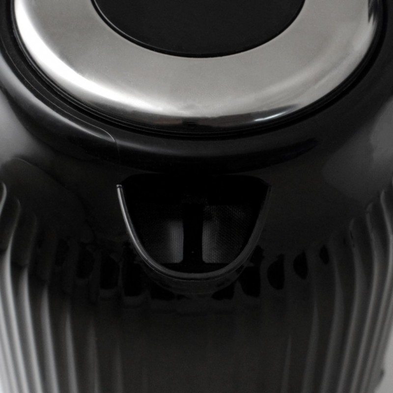 Fierbator electric Rohnson R7711, 1850-2200W, 1.7 l, baza rotativa, filtru anticalcar, protectie anti-fierbere uscata, protectie supraincalzire, oprire automata, conector Strix, culoare neagra