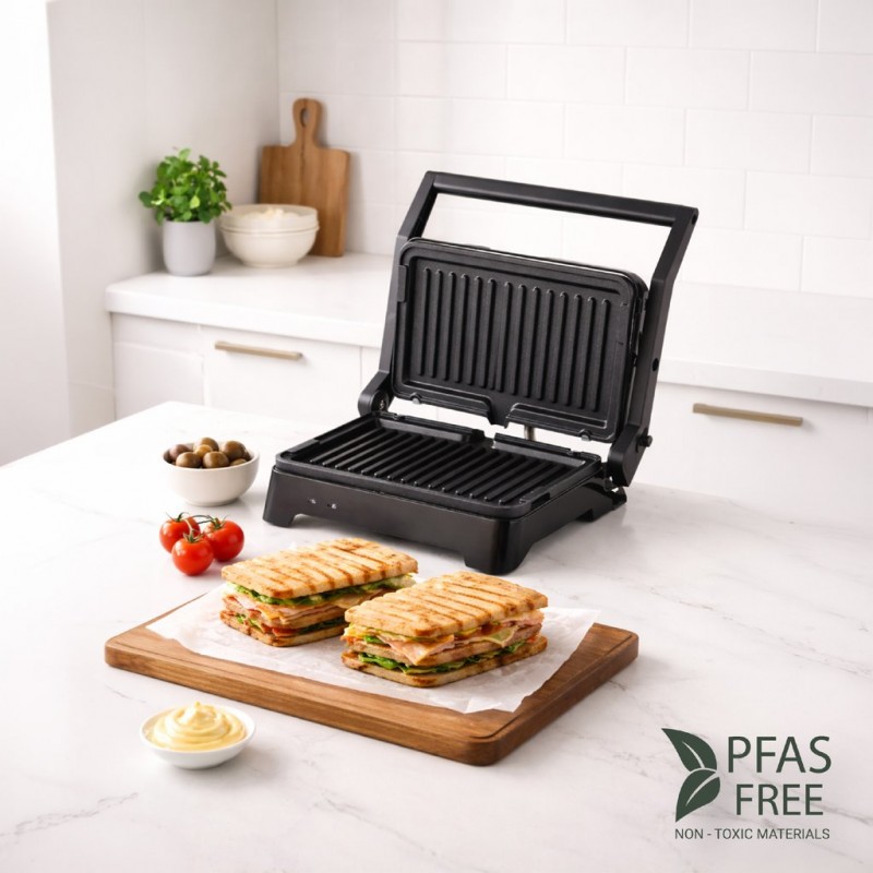 Sandwich maker Rohnson R2767, 23x14.5 cm, 800W,placi detasabile magnetice , tava colectare grasime ,deschidere 180°,suprafata antiaderenta Sandwich maker Rohnson R2767, 23x14.5 cm, 800W,placi detasabile magnetice , tava colectare grasime ,deschidere 180°,suprafata antiaderenta